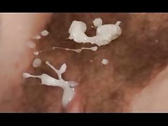 Antar-ras "menyemprot" ibu s besar tebal bush